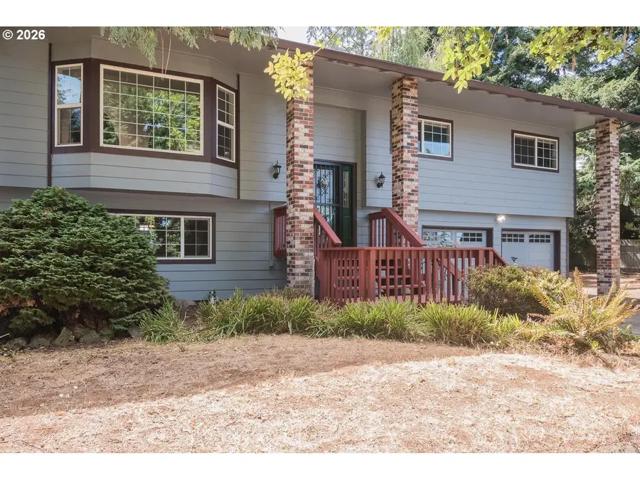 15652 Henrici Rd, Beavercreek, OR 97045 - #2