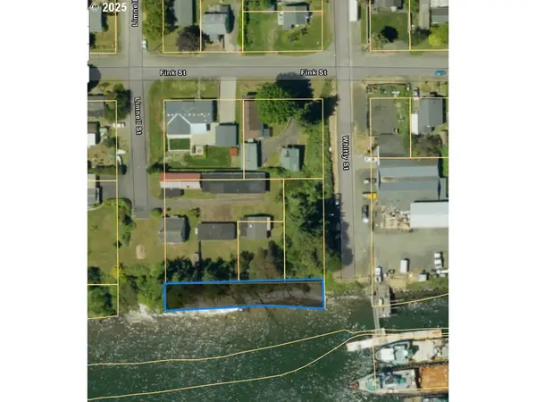 545 Whitty St, CoosBay, OR 97420