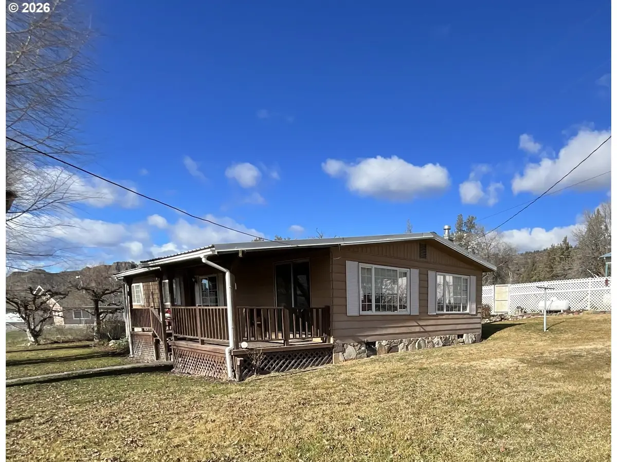 303 Pine Ave, Spray, OR 97874 - #1