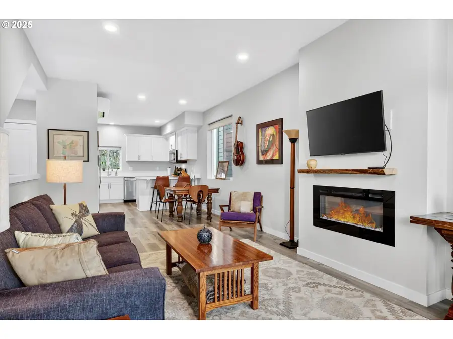 1485 N Kilchis Ave, Newberg, OR 97132 - Image #2