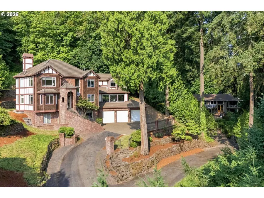 1300 Glenmorrie Dr, Lake Oswego, OR 97034 - #2