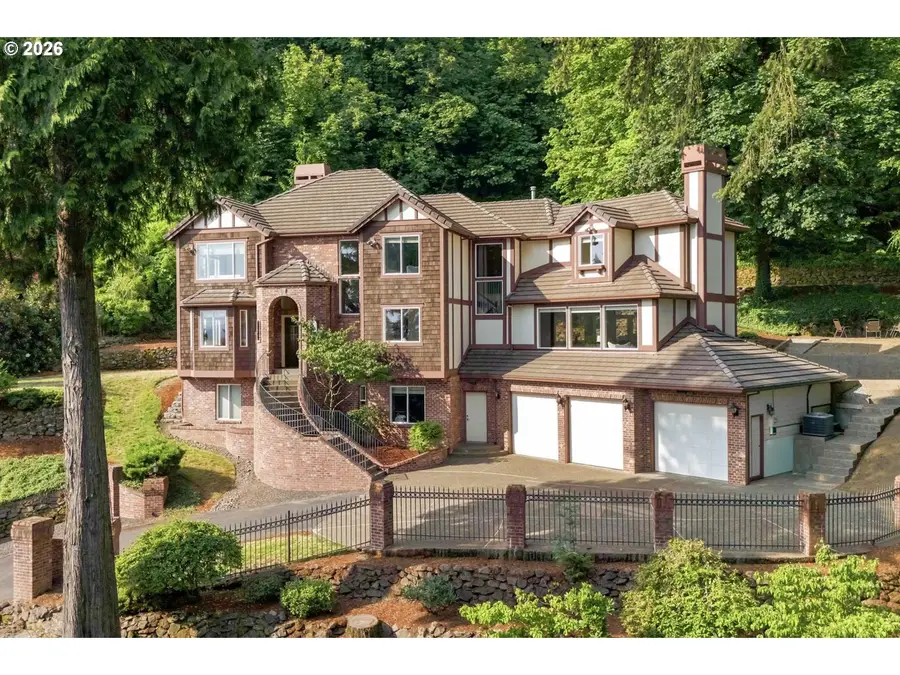 1300 Glenmorrie Dr, Lake Oswego, OR 97034 - #3