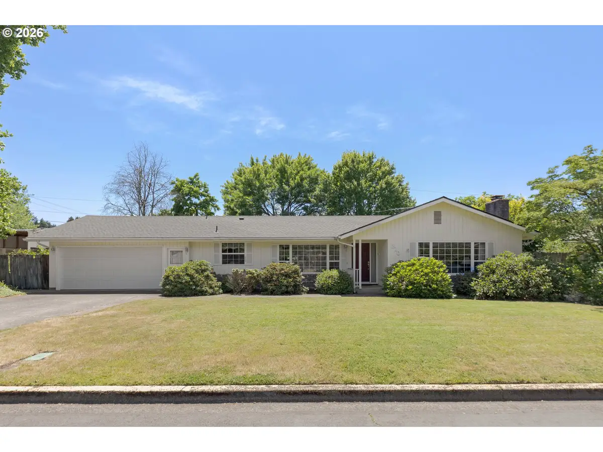 310 Hatton Ave, Eugene, OR 97404 - #1