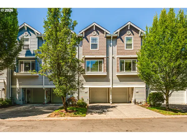 8722 NE 17th St, Vancouver, WA 98664