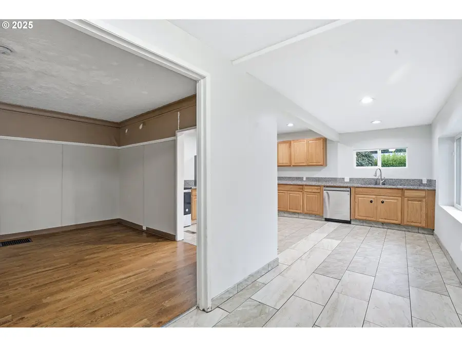 3524 SE 119th Ave, Portland, OR 97266 - Image #3
