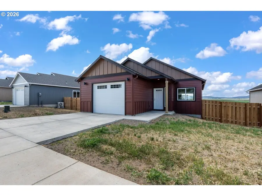 510 SW 6th St, Metolius, OR 97741 - #2