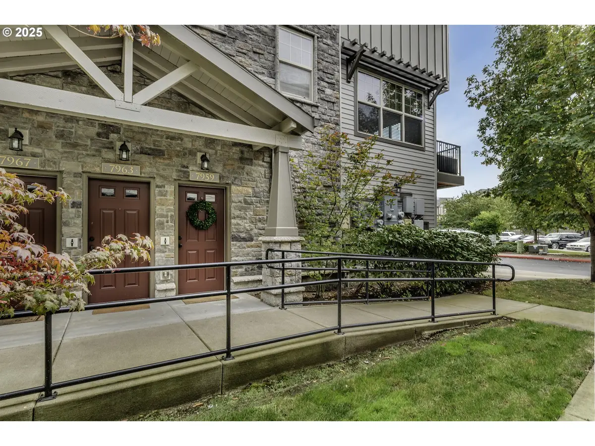 7959 NE Rockne Way, Hillsboro, OR 97006 - #1