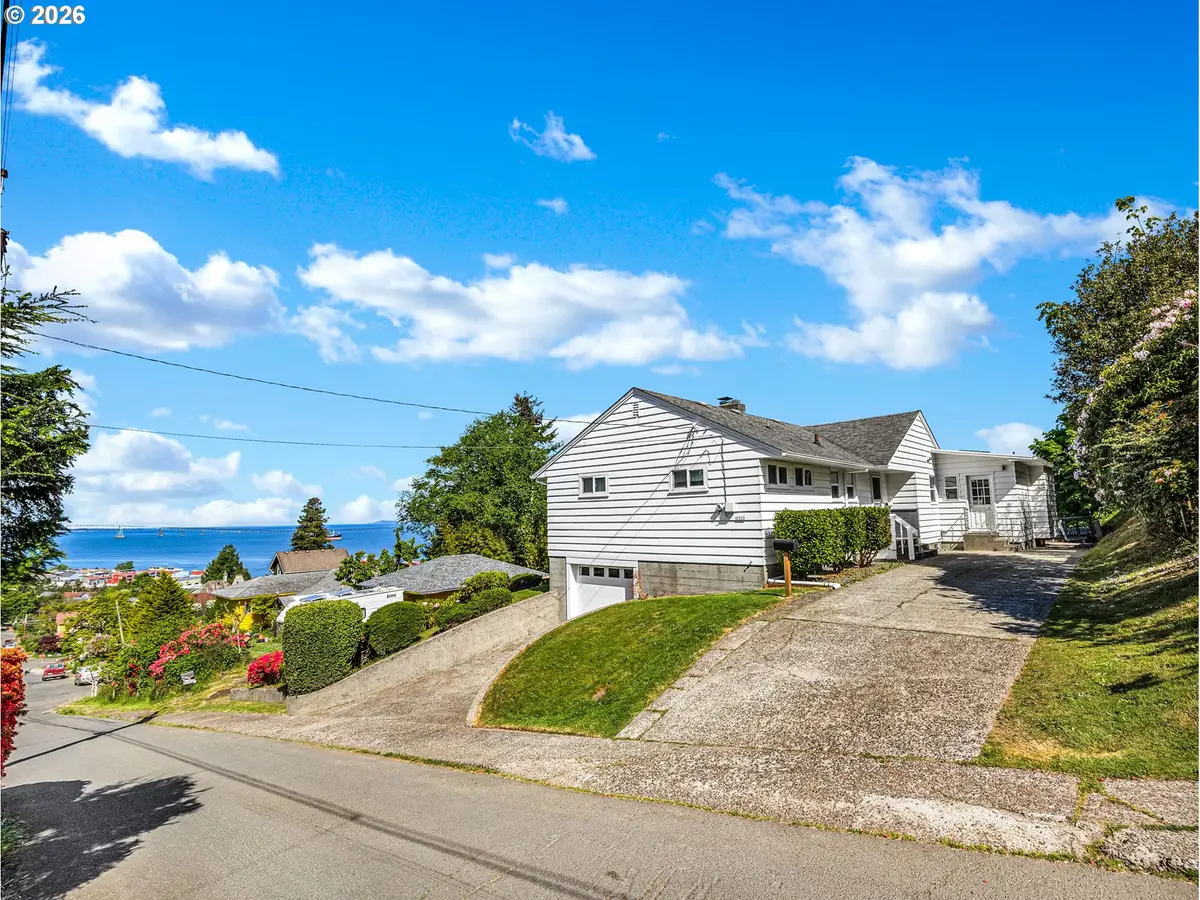 3522 Grand Ave, Astoria, OR 97103 - #1