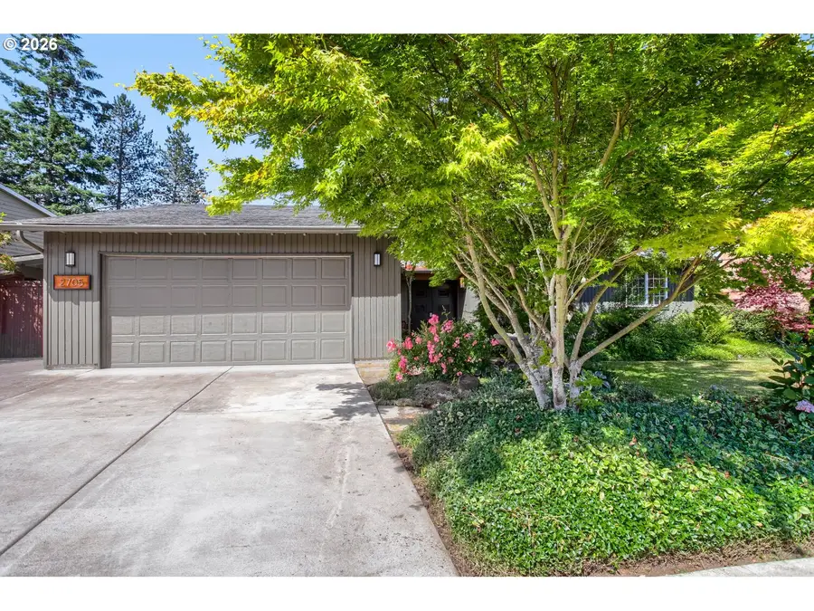 2705 SE Hicklin Ct, Troutdale, OR 97060 - #3