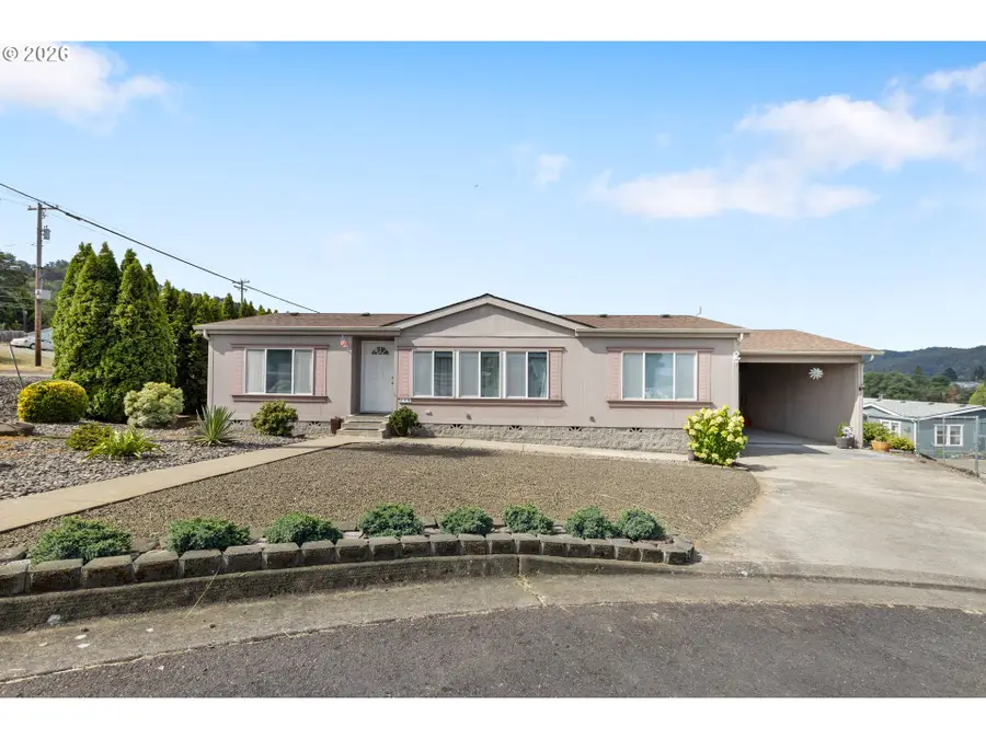110 Kiss Ct, Roseburg, OR 97471 - #3