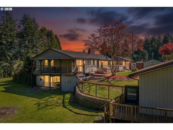 100 W 17th St, Coquille, OR 97423