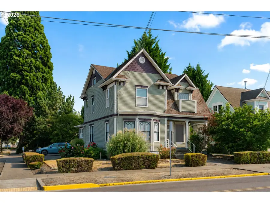 707 NE 5th St, McMinnville, OR 97128 - #2