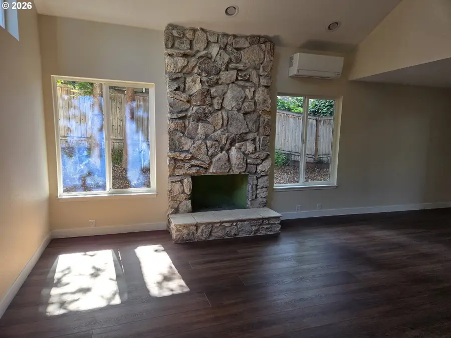 3845 Wilshire Ln, Eugene, OR 97405 - #3