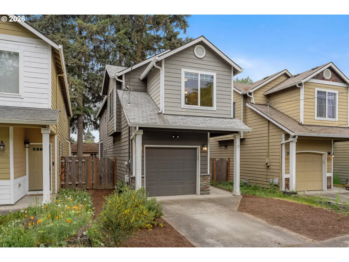 9217 N Macrum Ave, Portland, OR 97203 - #1