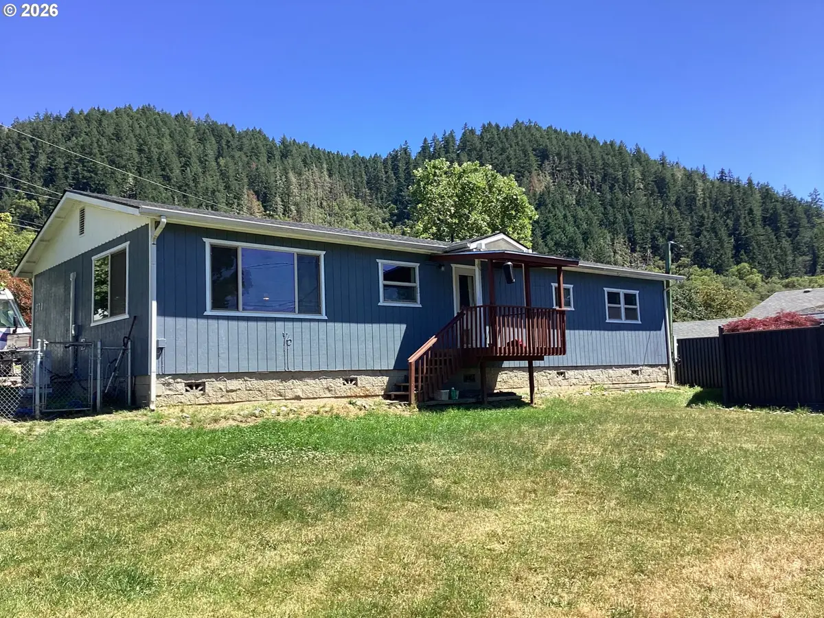 370 Gael Ln, Tri City, OR 97457 - #1