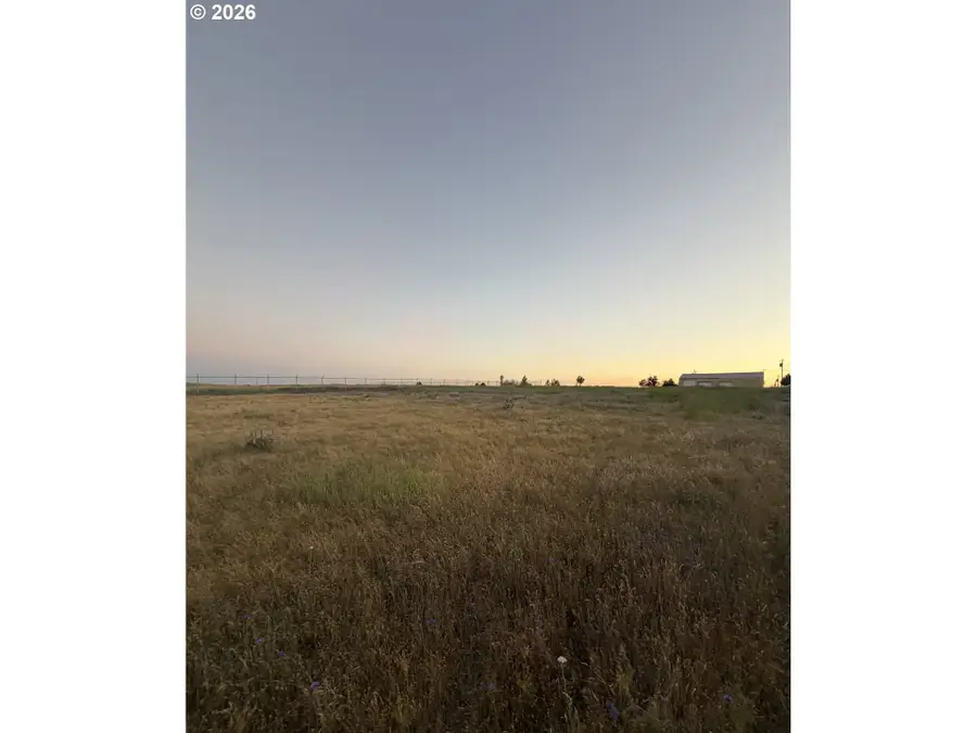 W Nesbitt St, Goldendale, WA 98620 - #3