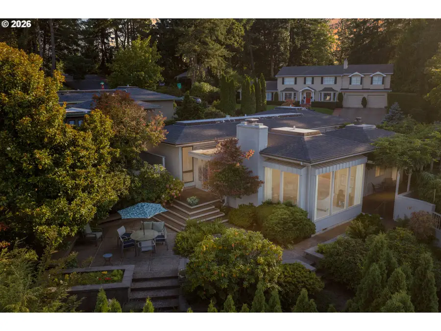 3659 Agate St, Eugene, OR 97405 - #3