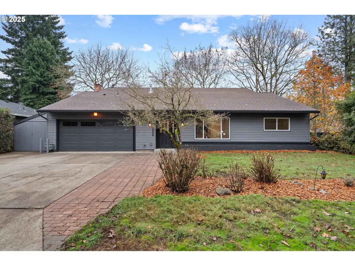 2554 SE Buttercup Ct, Hillsboro, OR 97123 - #1