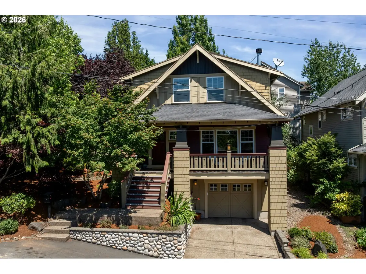 2939 SW Custer St, Portland, OR 97219 - #1