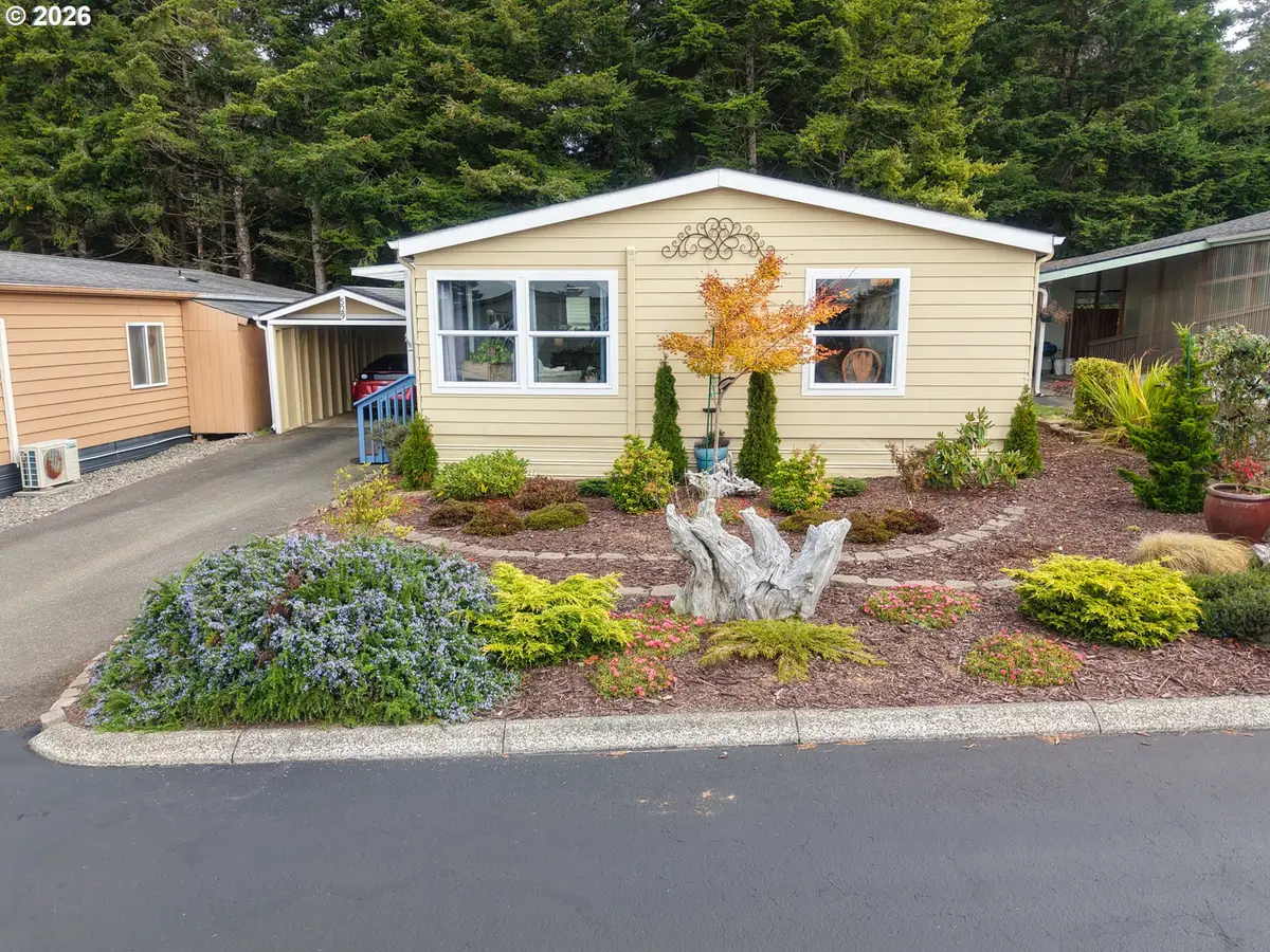 529 Puerto Vista Dr, Coos Bay, OR 97420 - #1