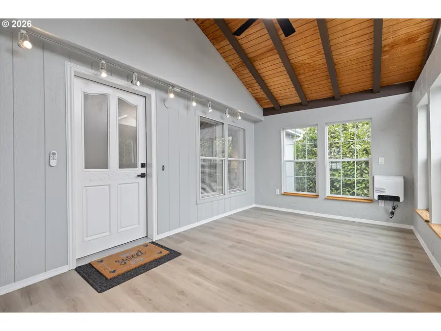 1475 Abbey Ln, Lafayette, OR 97127 - #2