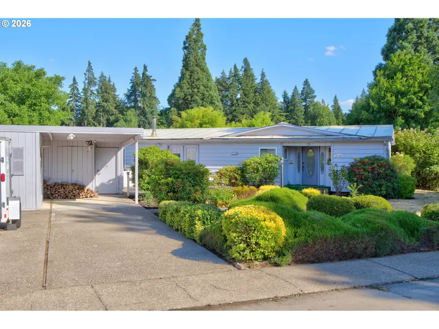 21986 Laurel Ave, Aurora, OR 97002 - #3