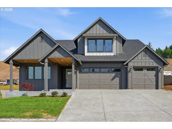 803 N V St, Washougal, WA 98671