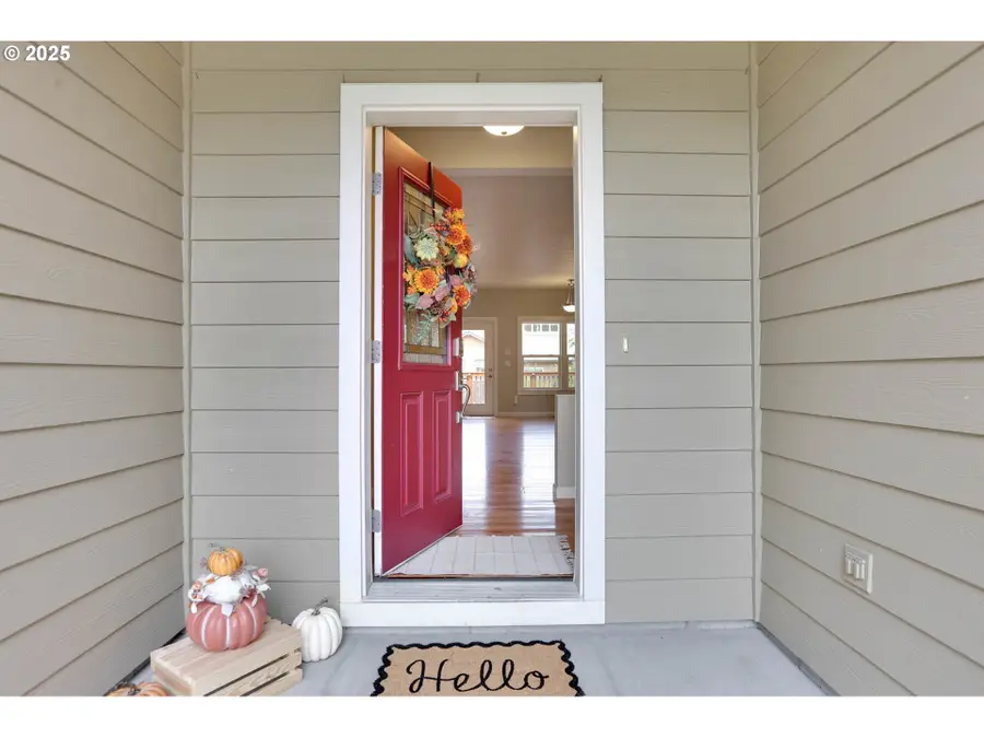 1641 Chasa St, Eugene, OR 97401 - Image #2