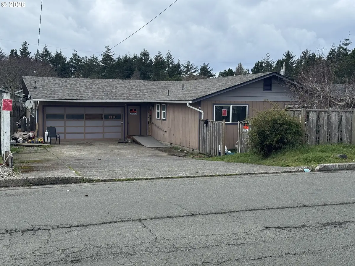 1130 Fenwick St, Coos Bay, OR 97420 - #1