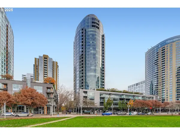 3601 S River Pkwy #812, Portland, OR 97239