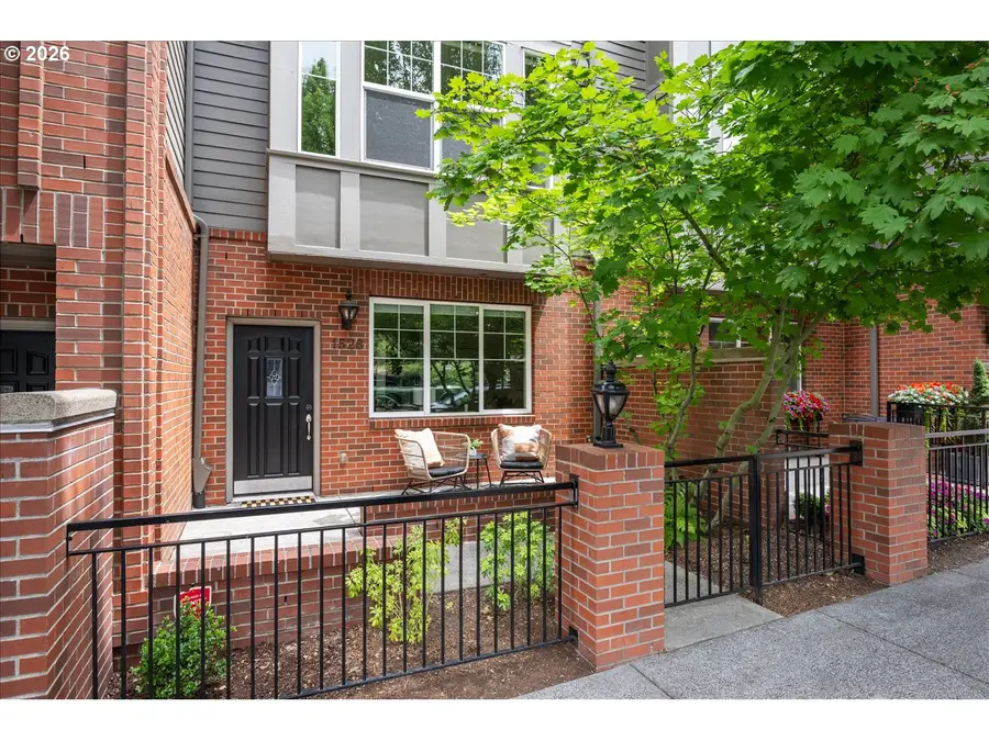 1526 NW 24th Ave, Portland, OR 97210 - #2