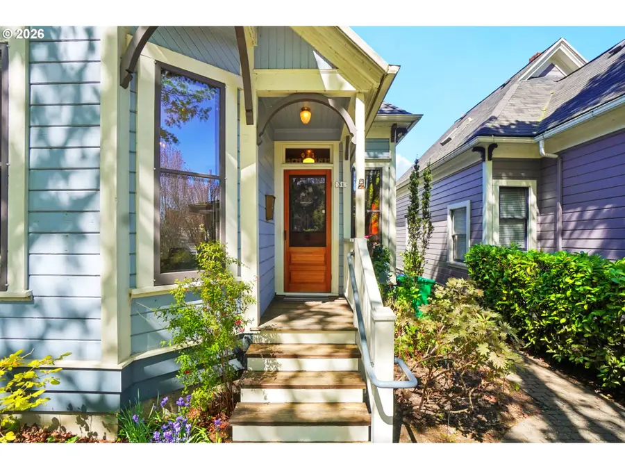 31 S Gibbs St, Portland, OR 97239 - #2