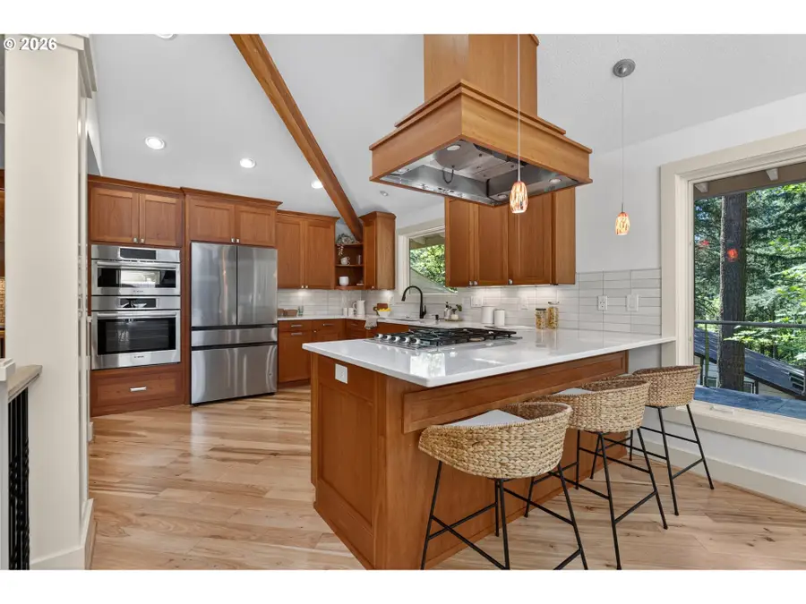 6 Bernini Ct, Lake Oswego, OR 97035 - #3