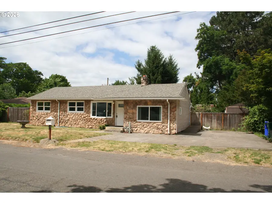 2049 SE 157th Ave, Portland, OR 97233 - #2