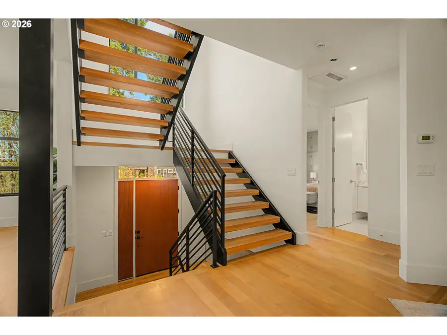 782 Laurel St, Lake Oswego, OR 97034 - #3