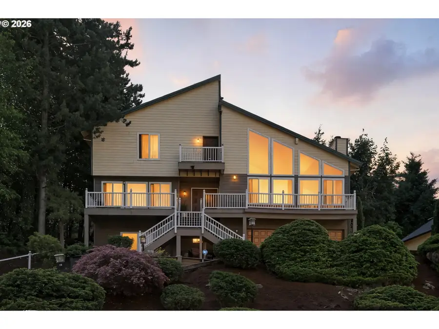 9838 SE Clatsop St, Portland, OR 97266 - #2