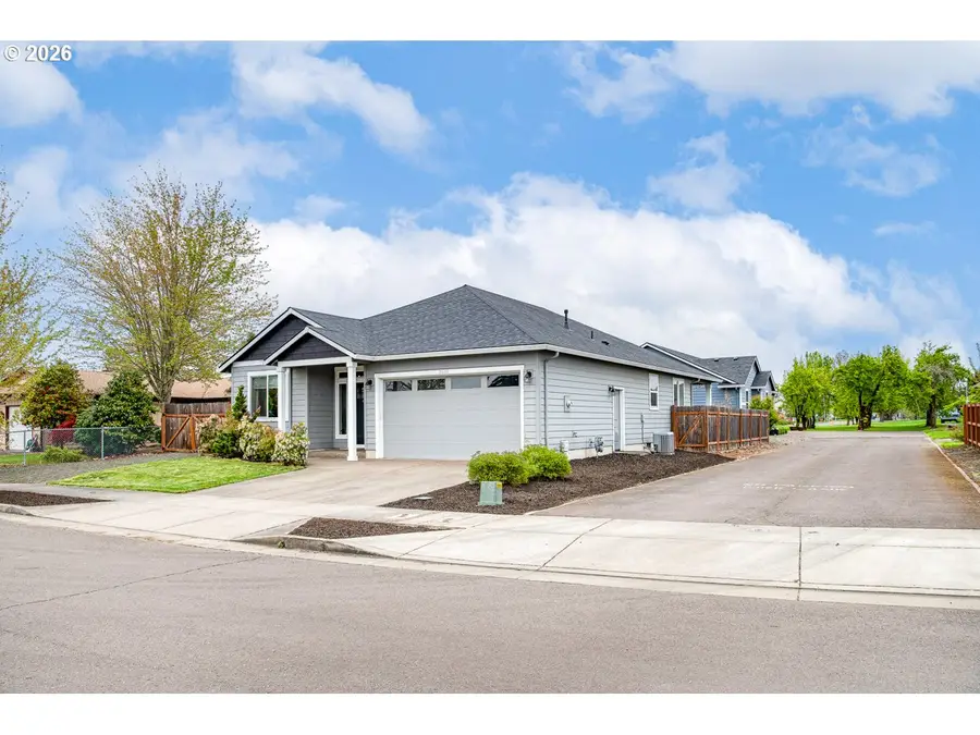 3601 Chicago St, Albany, OR 97322 - #3
