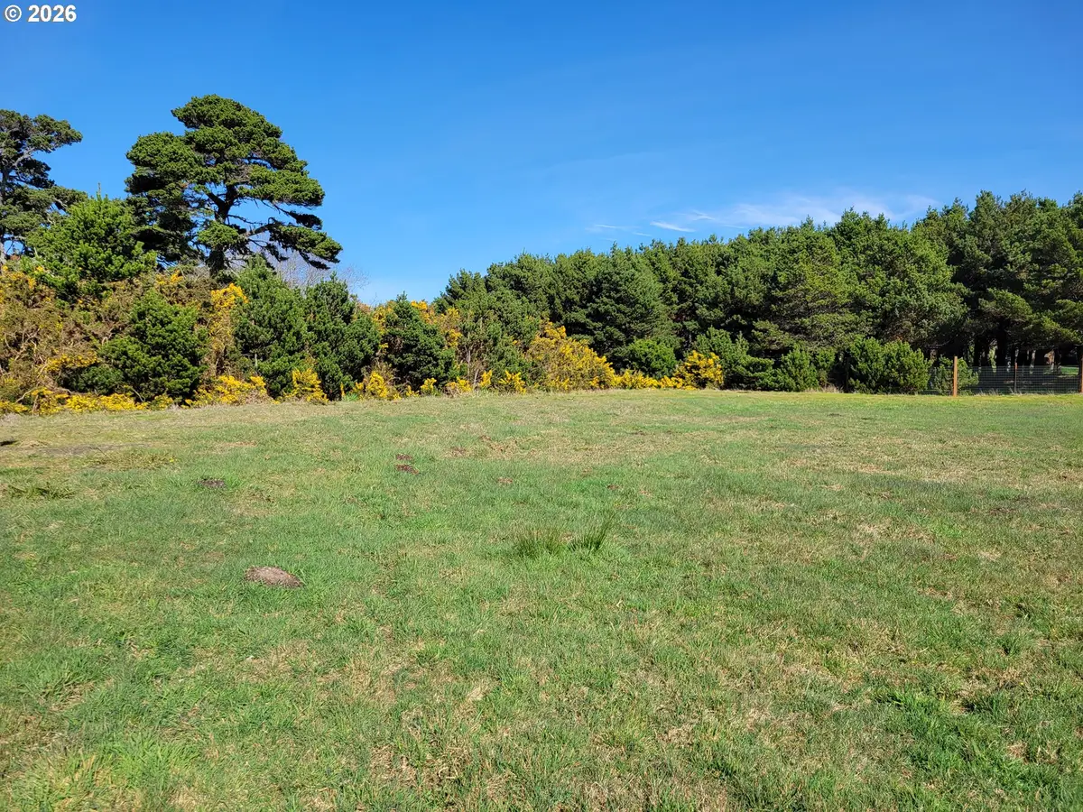 18th St Sw, Bandon, OR 97411 - #1