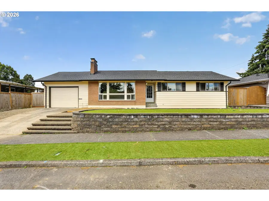 321 NE 108th Pl, Portland, OR 97220 - #3