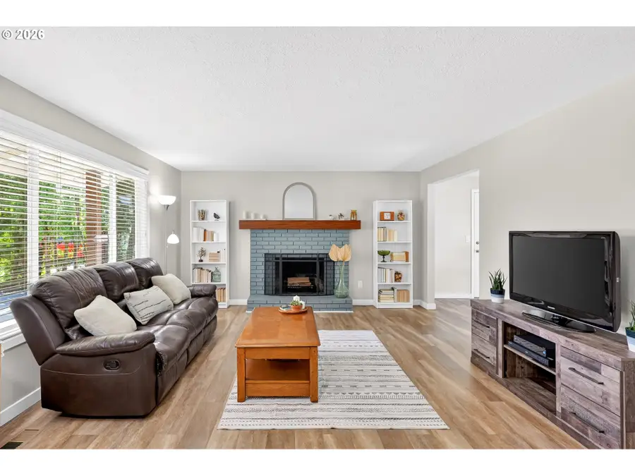 17002 SE Bush St, Portland, OR 97236 - #3