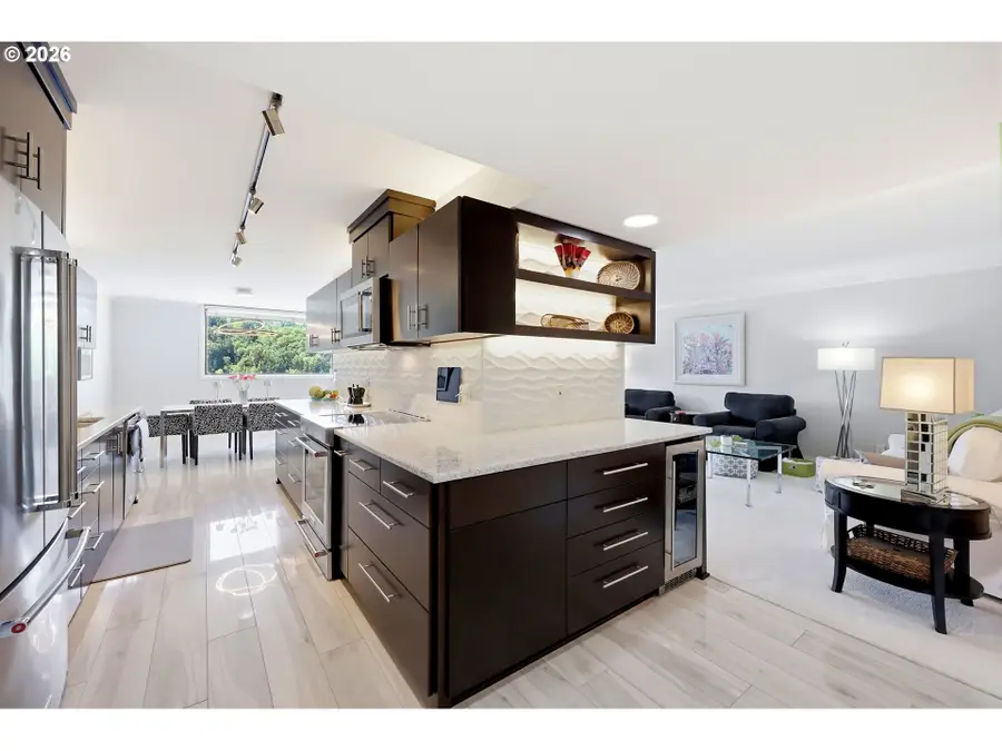 600 SE Marion St #403, Portland, OR 97202 - #3