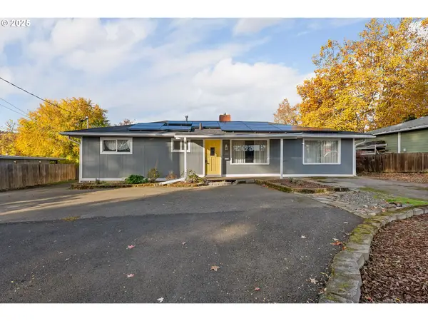 522 Hewitt Ave, Roseburg, OR 97470