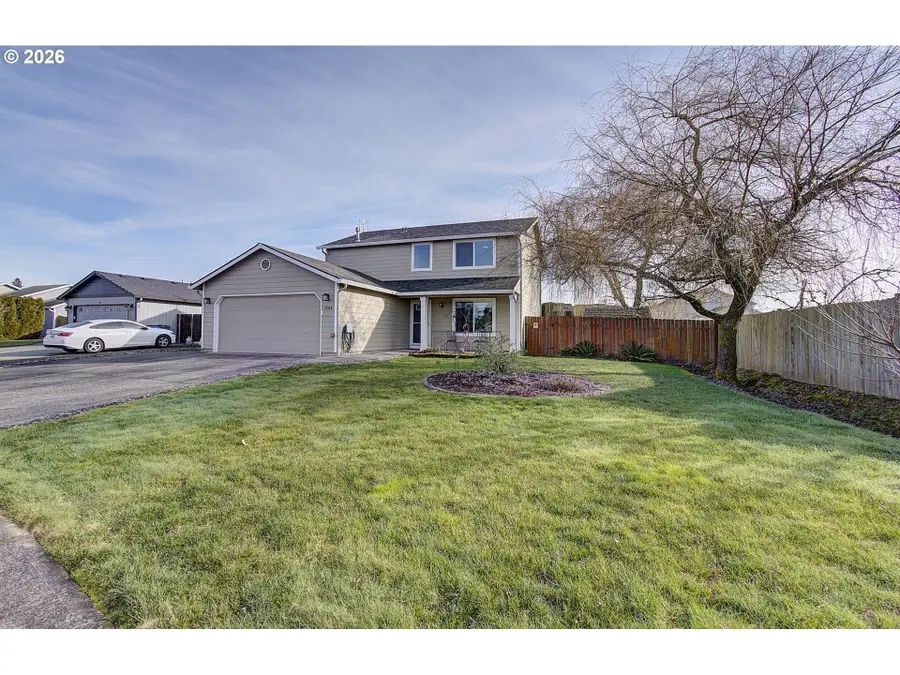 1709 NW 6th Ave, Battle Ground, WA 98604 - #2