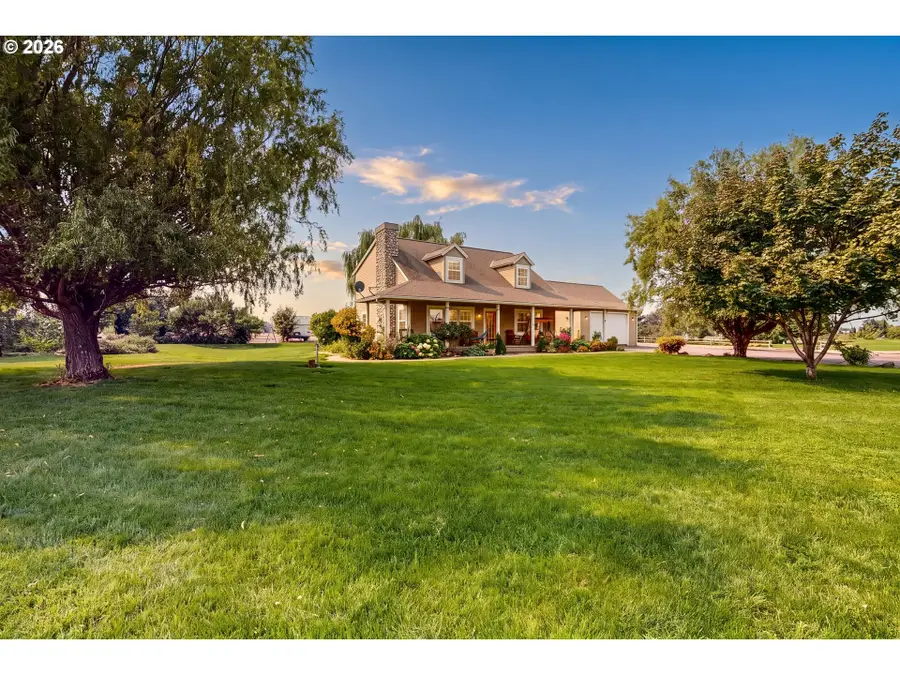52406 Sunquist Rd, Milton Freewater, OR 97862 - #2