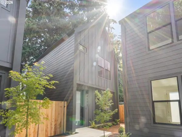 9221 N Seneca St, Portland, OR 97203