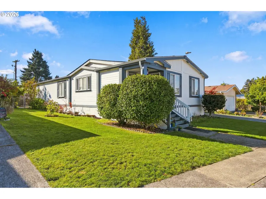 1313 E Monroe Ave, Cottage Grove, OR 97424 - #3