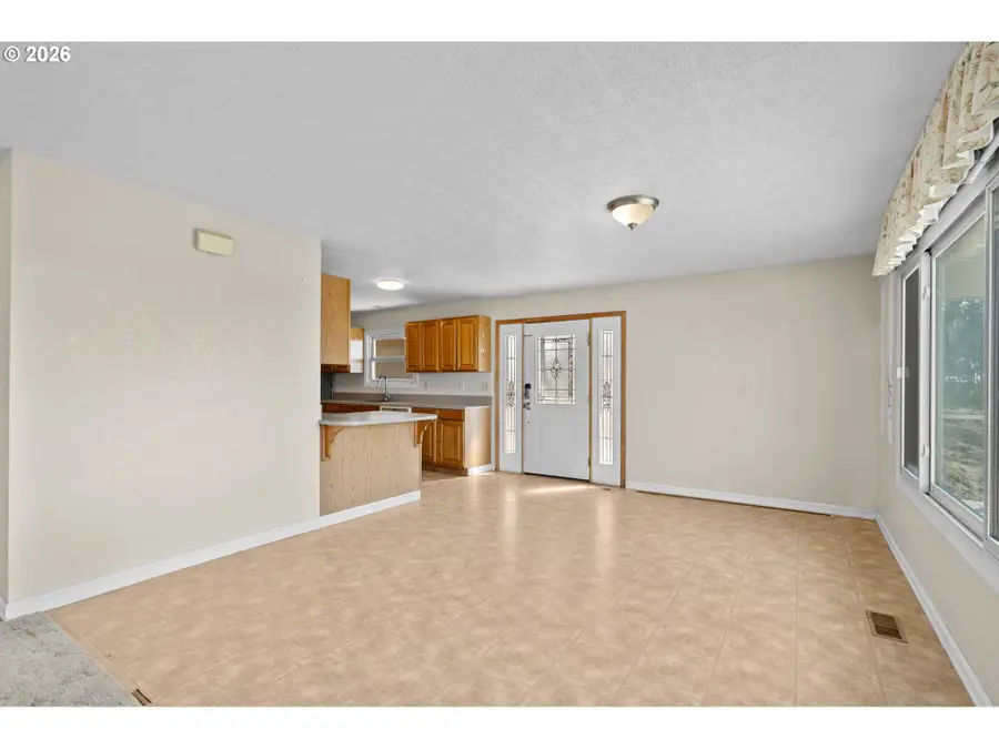 30335 Joy Ln, Hermiston, OR 97838 - #3
