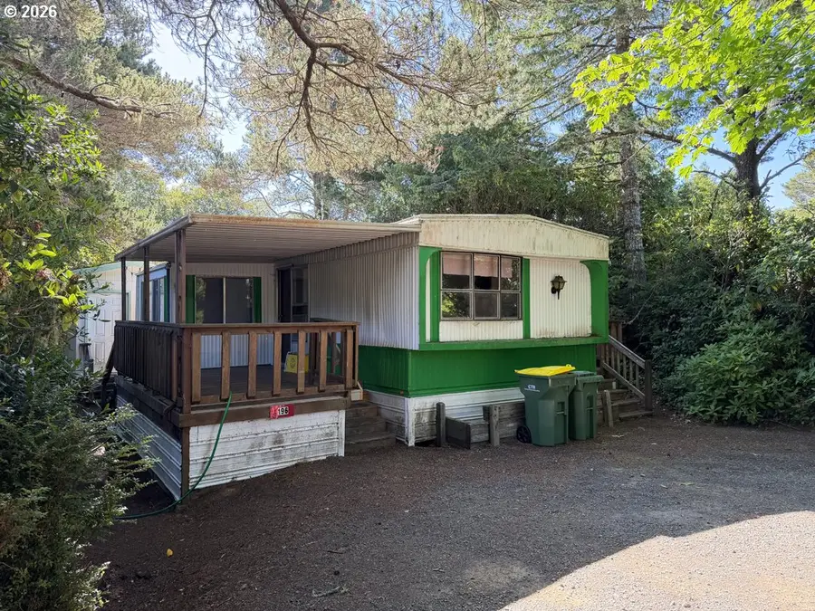 1600 Rhododendron Dr #196, Florence, OR 97439 - #2