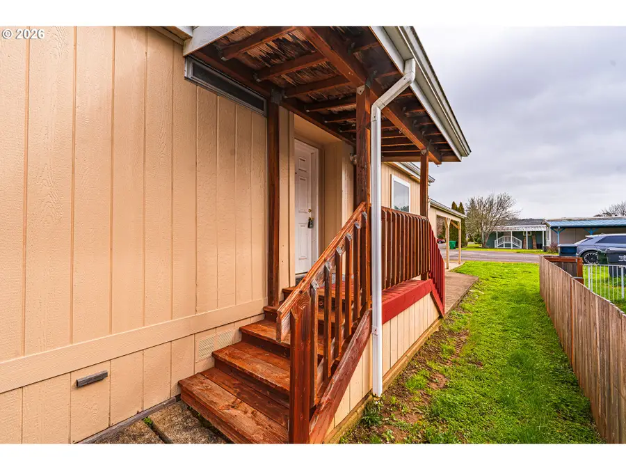 87860 Territorial Rd, Veneta, OR 97487 - #2
