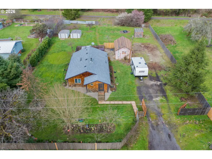 37727 Row River Rd, Dorena, OR 97434 - #3